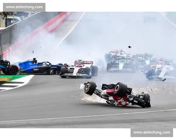 F1赛道惊险瞬间解析顶级赛车事故原因与应对策略